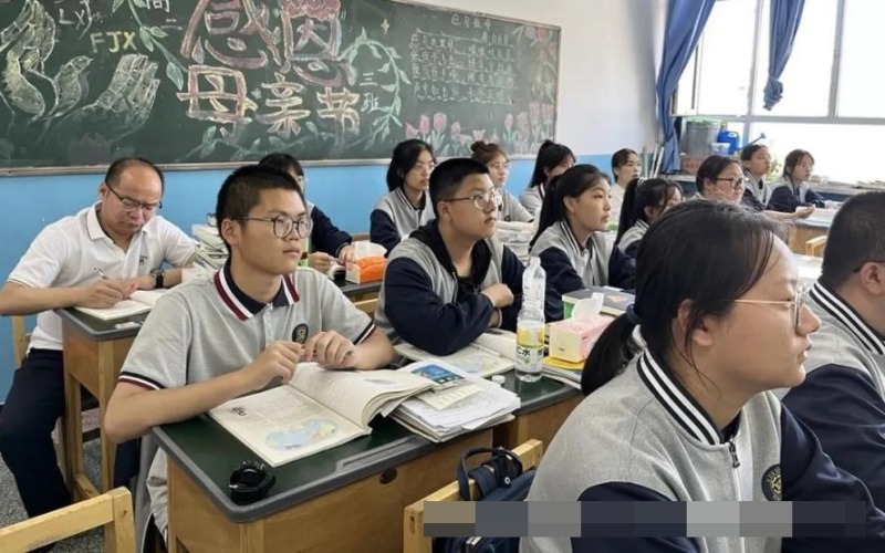 烏魯木齊高考復(fù)讀沖刺課程