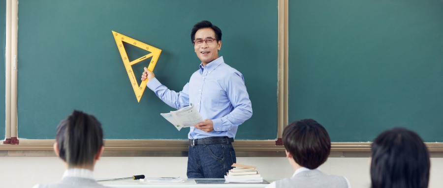 【2025上海中考復讀深度指南】分數線公布后的關鍵抉擇：哪些學生應該背水一戰？附本地政策變動與機構避