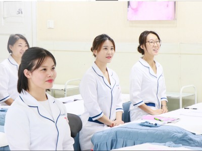 成都大華美容學校的教學現(xiàn)場怎么樣？