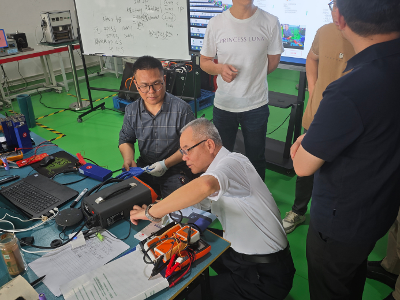 深圳新能源汽車促進會教學現(xiàn)場一覽