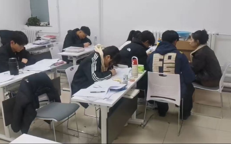 哈爾濱高考復(fù)讀沖刺輔導(dǎo)班