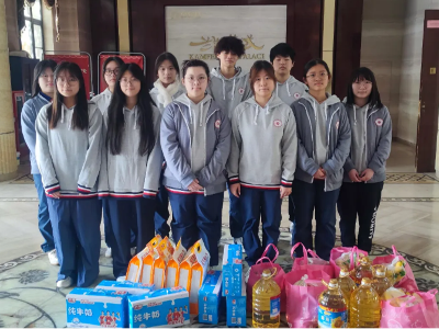 职教温度,情暖重阳:上海震职融高师生社区关怀实践纪实