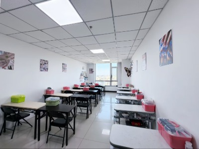 银川弘兴名人化妆职业学校环境如何