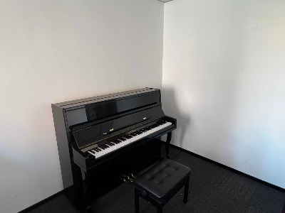 沈陽(yáng)鴻藝華章藝術(shù)教育機(jī)構(gòu)環(huán)境好不好？