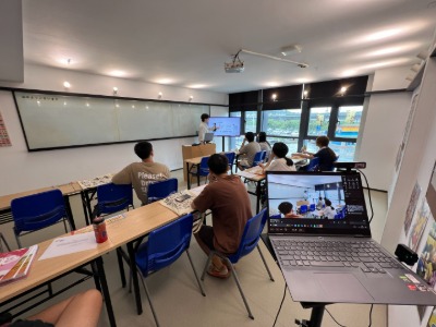 走進(jìn)珠?？鞓穱?guó)際語(yǔ)言中心課堂：一探究竟