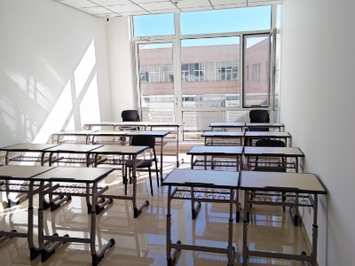 為什么我放棄了市五所的坑班，選擇了這家小機構