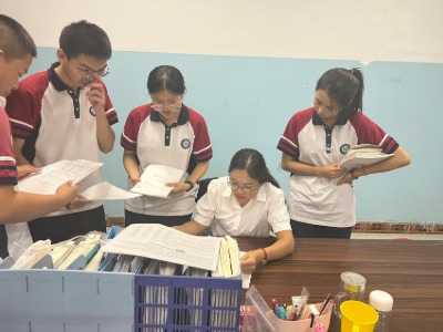 乌鲁木齐大光华高级中学的教学现场一览