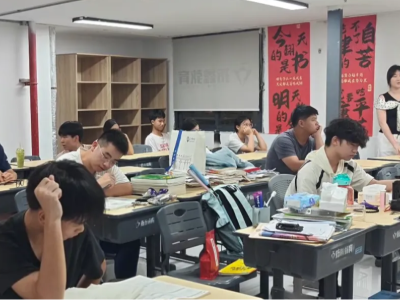 2027 高考文化课冲刺｜拓鑫教育全日制班少量空位