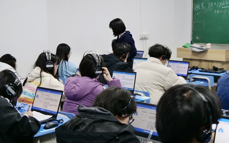 广州艺考生高考文化课提前备战班