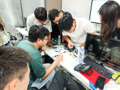 深圳天工驭云无人机硬件工程师培训：小班教学，全流程真造机