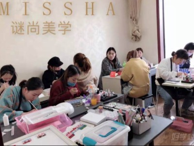 咸阳化妆美甲纹绣培训课程体系详解！