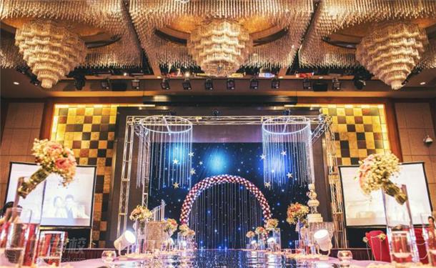广州名秀婚礼主持培训中心《来自星星的爱》主题婚礼策划案例
