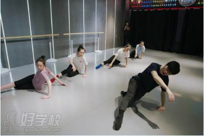 北京舞蹈艺考集训普高班