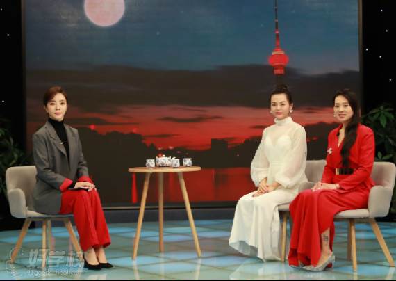央视CCTV李思思老师专访梵谛瑜伽