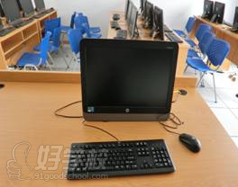 上海鹰云教育电脑房教学环境