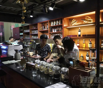 深圳市物语咖啡培训学校教学风采