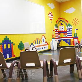 广州长颈鹿美语培训学校课室环境