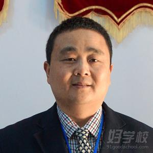 河南凌云汽修學(xué)校姚飛老師