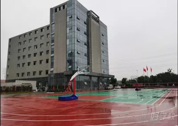 学校